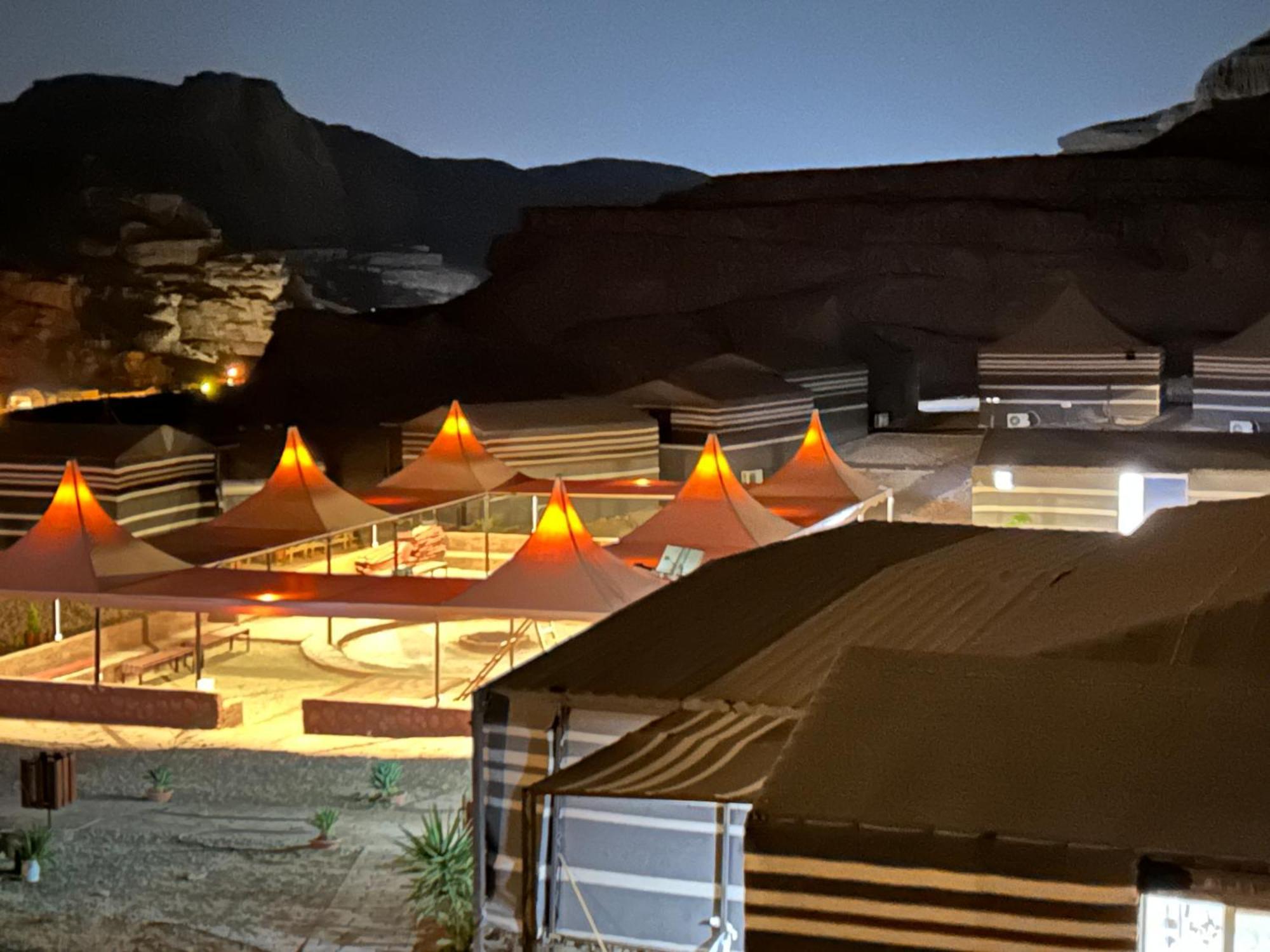 Desert Island Camp Wadi Rum Luaran gambar